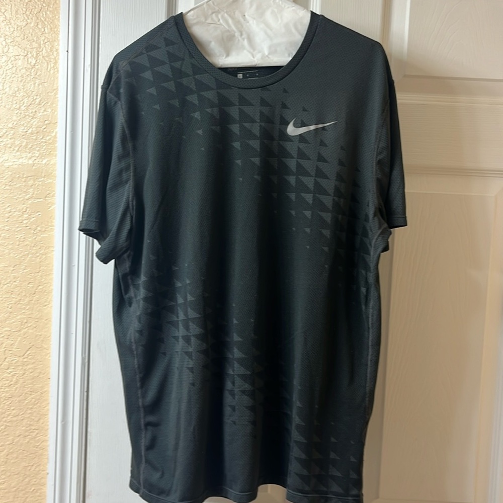 Nike Men’s running shirt